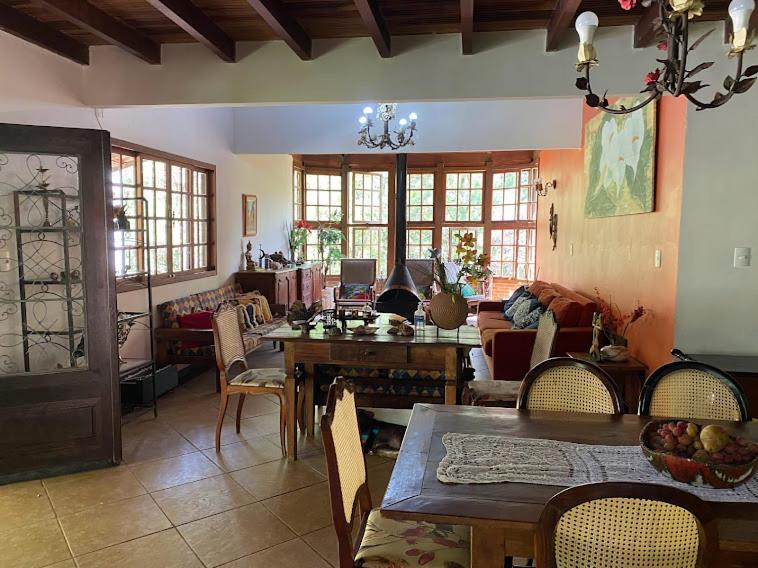 Lumiar Chale Colonial Lareira Deck Para Beira Rio Particular E Reservado Area De Lazer Pertinho Centro Do Bairro Dış mekan fotoğraf